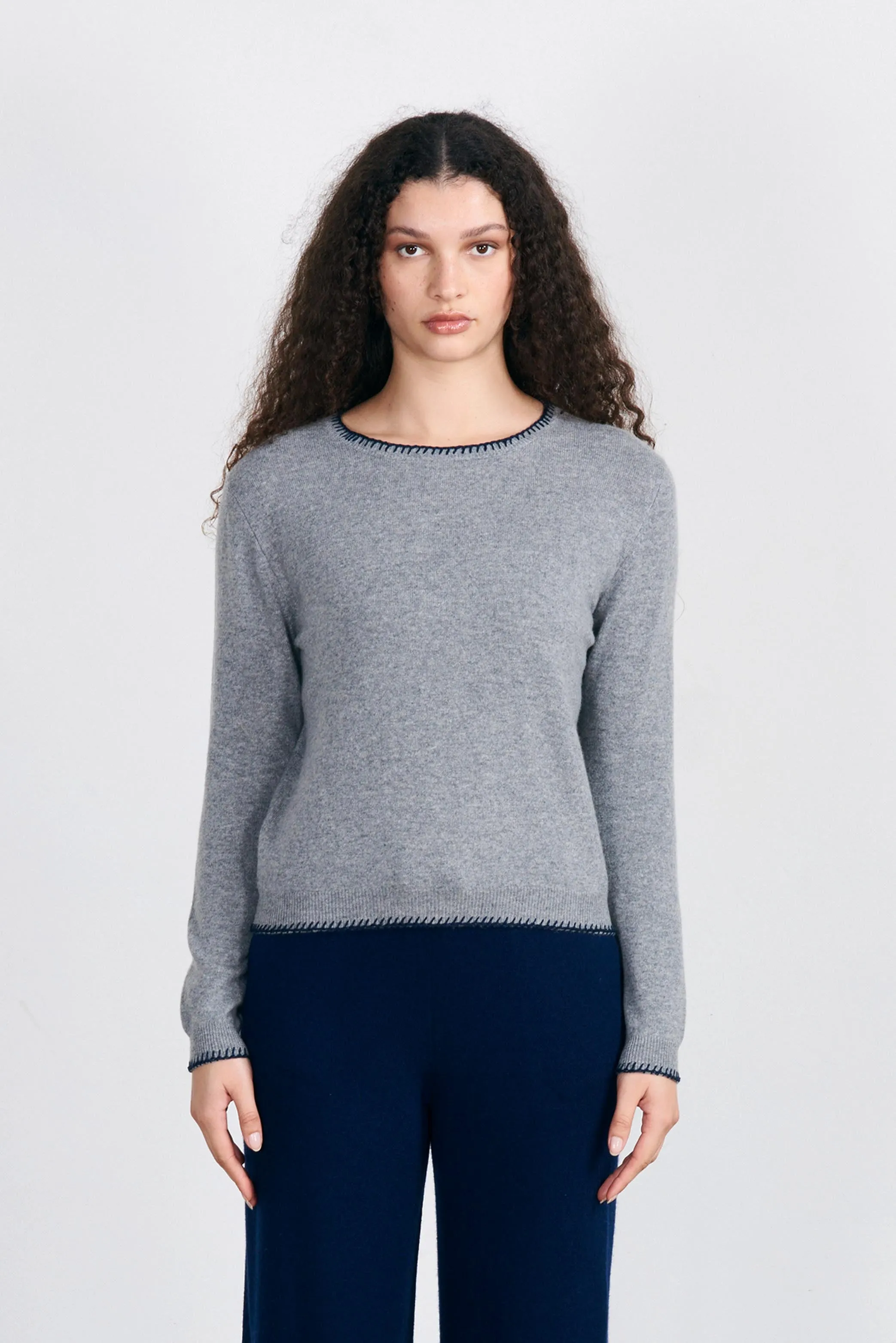 Cashmere Blanket Stitch Crew in Mid Grey